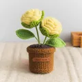 Tulipano giallo fatto a mano all'uncinetto in vaso con etichetta in pelle Hand Made - Rosa a Due Teste / Giallo