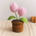 Tulipano rosa fatto a mano all'uncinetto in vaso marrone con etichetta in pelle - Tulipano Grosso a Doppia Testa / Rosa