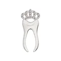 Close-up of crown tooth brooch with silver metal base and sparkling rhinestones - Silver (XZ0410)