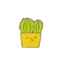 Dettaglio di una spilla in smalto a forma di cactus in un vaso giallo sorridente - Stile Cactus Vaso con Espressione Gialla (XZ1041)