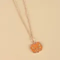 Collar dorado de Halloween con un lindo colgante de calabaza naranja y detalles de estrellas - Estilo de Calabaza Naranja (XL3373)