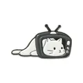 Pin de gato esmaltado creativo con gatito blanco dentro de un televisor retro - Estilo Gato Tumbado En TV Retro (WY2158)
