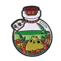 Détail d'un pin's émaillé en forme de bouteille avec grenouilles et fleurs colorées - Style Étang Fleur et Grenouille (QHXZ4256)