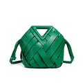 Borsa a tracolla in pelle intrecciata verde vibrante con iconico manico a triangolo - Verde