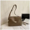 Sac mallette rétro pour femme en cuir grainé kaki foncé avec fermoir rotatif argenté - Type standard / Gris Éléphant