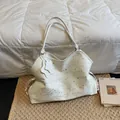 Borsa tote in tela bianca con motivi a stelle argentate e ricamo Gugugugu - Bianco Sporco