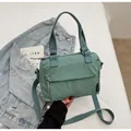 Bolso cubo minimalista de nailon verde claro con asas dobles y correa de hombro ajustable - Azul