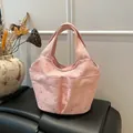 Borsa a mano in tela rosa con motivo a stelle argentate e tasche multiple - Rosa (Motivo Stella)