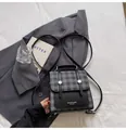 Mochila retro de cuadros grises y negros con correas de cuero y hebilla plateada - Negro sin Colgante