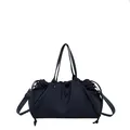 Borsa tote blu scuro plissettata con chiusura a coulisse e tracolla regolabile versatile - Blu