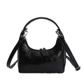 Französische Hobo-Bag aus schwarzem Lackleder mit silbernen Beschlägen und Gurt - Schwarz