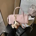 Borsa Boston rosa cilindrica in pelle pieghettata con ciondolo a cavallo e manici - Senza Ciondolo / Rosa