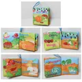 Vista dettagliata delle pagine in morbido tessuto con frutta colorata nel libro bimbi - Stile Verdura
