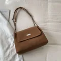 Minimalist matte brown shoulder bag with silver buckle and leather chain strap - No Pendant / Brown