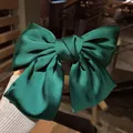 Elegante pinza para el pelo con lazo de satén verde oscuro brillante para mujer - Verde Oscuro