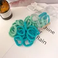 Lot d'élastiques à cheveux gaufrés aux couleurs vert pastel et bleu lac - Série Verte Quadrillée
