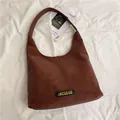 Grand sac cabas en similicuir marron mat avec écusson JACQUEUE style rétro - Marron