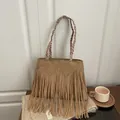 Bolso tote marrón con flecos y asas trenzadas de estilo bohemio para mujer - Caqui