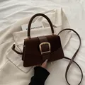 Braune Umhängetasche aus Leder und Wildleder-Patchwork mit goldener Schnalle - Braun
