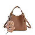 Sac seau marron en cuir avec poignée et pendentif chien en peluche pour le quotidien - Marron (Avec Pendentif)