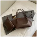 Sac cabas en similicuir marron foncé avec pochette assortie et pampille de perles boho - Café Avec Pendentif