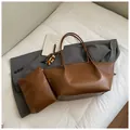 Ensemble cabas en cuir marron avec pochette assortie et breloque en perles vintage - Marron avec Pendentif