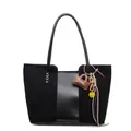 Borsa tote nera minimalista con inserti in pelle scamosciata e ciondolo nappa - Nero Con Pendente
