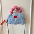 Borsa a tracolla elefante in peluche blu con manico rosa e ricamo a mela rossa - Azzurro