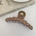 Pince à cheveux marron avec motifs d'étoiles blanches et bords ondulés, style épuré - Café Foncé Étoile Pince Nœud