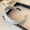 Gepolsterter Haarreif mit floralem Print in Hellblau und Grün und Schwammfüllung - Hellblau Geblümter Haarreif