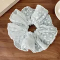 Hellblaues Organza-Haargummi mit weißer Blumenstickerei und Wellenkanten - Himmelblau Mesh Doppellagiger Stil / Himmelblau
