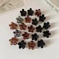 Lot de petites pinces à cheveux fleur en motif léopard et résine noire mate - Petit Style de Fleur