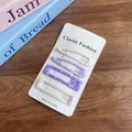 4er-Set lila und cremefarbene Haarspangen mit Karomuster auf einer Displaykarte - Lila Weiß Punktmuster