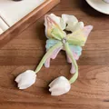 Chouchou élégant en tulle blanc avec papillon brodé et pendentif tulipe douce - Papillon Tulipe (FS2516) / Blanc Cassé
