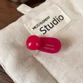 Fermaglio per capelli rosso rosa fatto a mano con finitura in acrilico lucido - Rosa Rosso