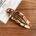 Chic cloud-shaped acetic acid hair clip with a vintage amber tortoiseshell texture pattern - Dark Brown Cloud Snap Clip