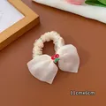 Elastico per capelli in organza crema con fiocco e ricamo a ciliegia 11x6 cm - Scrunchie piccolo / Beige