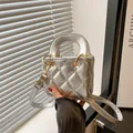 Mini borsa argento metallizzato trapuntato con eleganti dettagli dorati - Argento