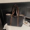 Grand sac cabas en toile anthracite avec poignées en cuir marron et intérieur spacieux - Noir