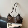 Dark coffee retro hobo bag with side pockets and a glossy vintage leather finish - No Pendant / Brown