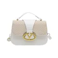 Bolso chic de cuero blanco con solapa tejida y cierre en V dorado para uso diario - Blanco