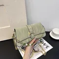 French baguette bag in light green with marble texture and gold chain beaded strap - Green