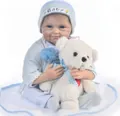 Realistische Reborn-Babypuppe in hellblauem Streifenoutfit mit weißem Plüschbären - Weißer Bär Spielzeug Set Stil / 55 cm