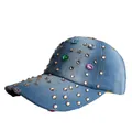 Gorra de béisbol de mezclilla para mujer con diamantes de colores y detalles de borde deshilachado - Denim Lavado Claro