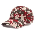 Dettaglio del cappello da baseball camouflage digitale rosso e grigio con trama in tela - Regolabile / Rosso Grigio Bianco Mimetico Digitale