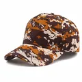 Dettaglio ravvicinato del cappellino da baseball mimetico digitale in stile deserto - Regolabile / Mimetico Digitale del Deserto