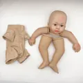 24-inch DIY Reborn babypop kit met handgeschilderde delen en zacht stoffen lijf - Beschilderd Huidskleur Pakket (5531253913749) / Grote Realistische Stijl