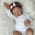 Realistische 19-Zoll Reborn Puppe Laura in weißem Spitzenbody auf weißer Plüschdecke - Stoffkörper Weißer Stil / Groß