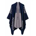 Châle réversible en tricot bleu marine et gris clair avec motifs flocons vintage - Marine Blanc Lotus (4140455985397)