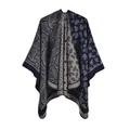 Dettaglio del motivo paisley jacquard su scialle blu scuro spesso a doppia faccia - Blu Navy Paisley